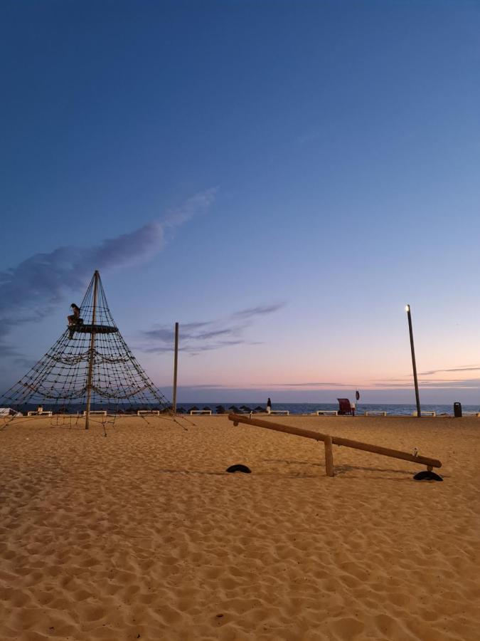 Front Beach Costa Caparica Lisbon Costa da Caparica Esterno foto