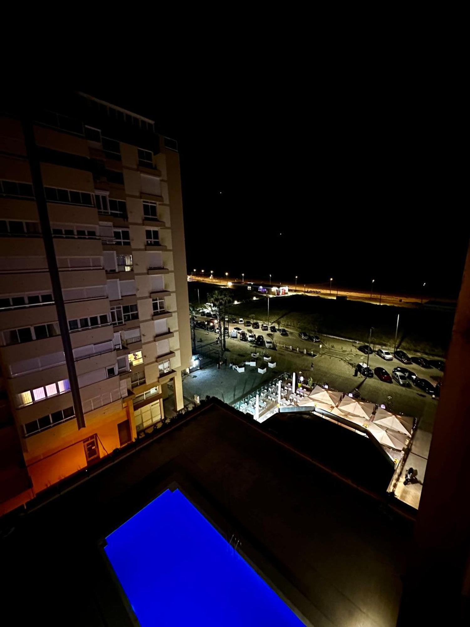 Front Beach Costa Caparica Lisbon Costa da Caparica Esterno foto