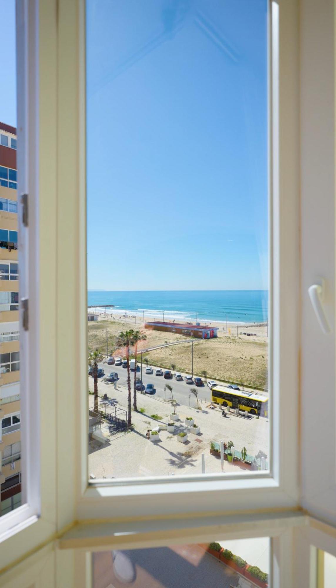 Front Beach Costa Caparica Lisbon Costa da Caparica Esterno foto